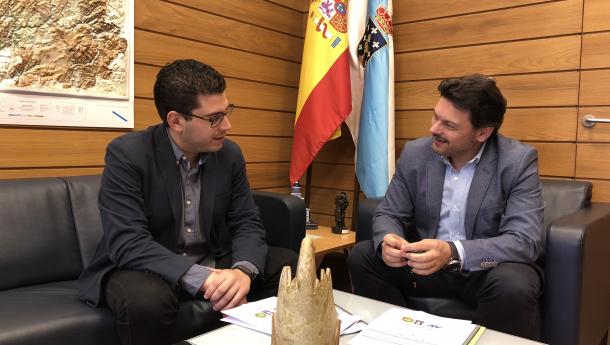 Miranda ratifica su apuesta por la difusión de la cultura gallega dentro y fuera de la comunidad durante una reunión con la Asociación Rebulir 