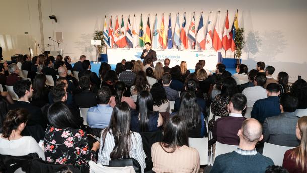 As Bolsas Excelencia Mocidade Exterior reciben na súa segunda convocatoria máis de 350 solicitudes de mozas e mozos galegos residentes no estranxeiro As Bolsas Excelencia Mocidade Exterior reciben na súa segunda convocatoria máis de 350 solicitudes de mozas e mozos galegos residentes no estranxeiro