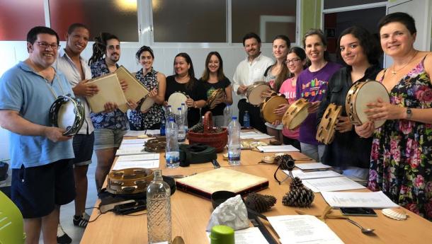 Miranda visita no centro residencial docente de Ourense os 70 formadores de entidades galegas no exterior que participan no programa “Escolas Abertas”