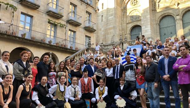 La gala de clausura de "Escuelas Abiertas" convierte Ourense en la capital de la cultura gallega más internacional La gala de clausura de "Escuelas Abiertas" convierte Ourense en la capital de la cultura gallega más internacional