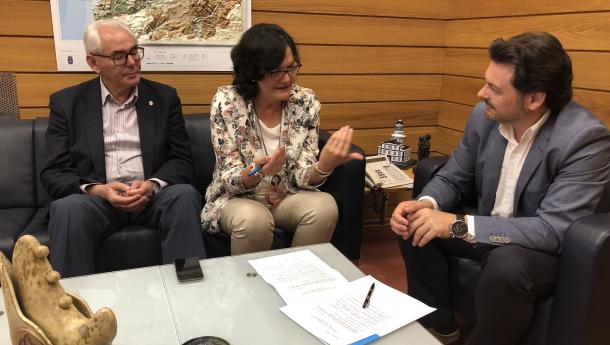 Miranda anima ás entidades galegas no exterior a aproveitar a riqueza da cultura galega para achegala a todos os recunchos do mundo Miranda anima ás entidades galegas no exterior a aproveitar a riqueza da cultura galega para achegala a todos os recunchos do mundo