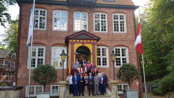 Miranda renova os lazos de Galicia co corazón arousán de Alemaña nunha recepción oficial en Cuxhaven