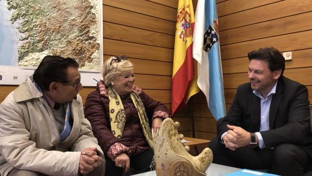 Miranda amosa o seu apoio aos galegos e galegas de Tarragona e anima ao seu centro galego a manter a súa intensa actividade Miranda amosa o seu apoio aos galegos e galegas de Tarragona e anima ao seu centro galego a manter a súa intensa actividade