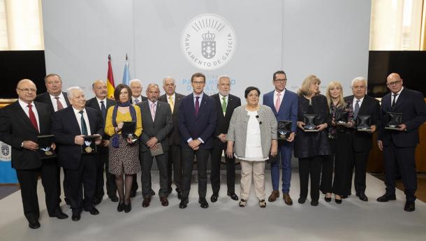 Feijóo dice que los grandes cambios que experimentó Galicia en las últimas décadas no se explican sin el binomio emigración-democracia