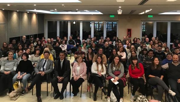 Miranda invita los más de 110 jóvenes beneficiarios de Conecta con Galicia de la Argentina y el Uruguay a "dejarse impresionar" por su tierra de origen