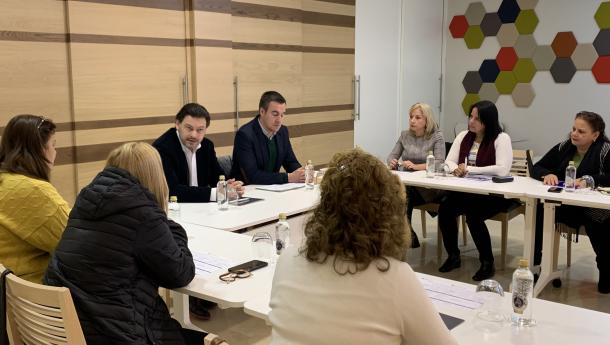 Miranda destaca la importancia de la formación de las y los representantes de las entidades gallegas en la búsqueda de “facilitar el día a día de nuestra colectividad”