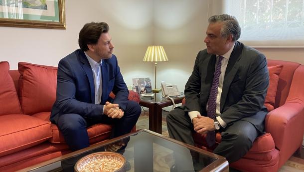 Miranda se reúne con el cónsul y el embajador de España en Venezuela