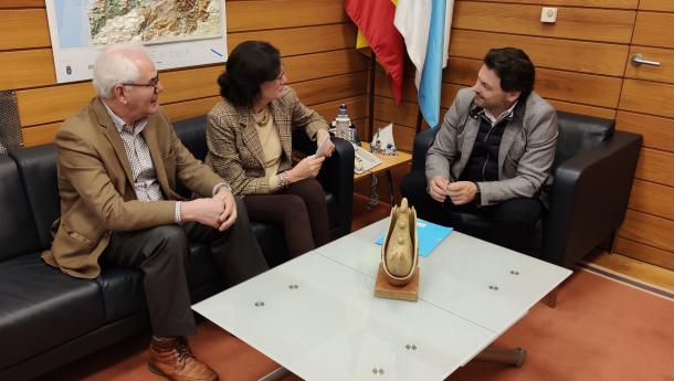 Miranda anima a la Casa de Galicia de Córdoba a aprovechar la riqueza de la cultura gallega para “acercarla a todos los rincones”