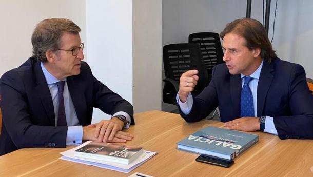 Feijóo ofrece al presidente electo de Uruguay el saber hacer de las empresas gallegas en sectores clave para el país como las renovables y las infraestructuras