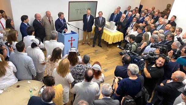 Feijóo valora el compromiso de la Casa de Galicia en Montevideo para ofrecer más y mejores recursos sanitarios a todas y todos los gallegos de Uruguay adaptados a las necesidades del momento