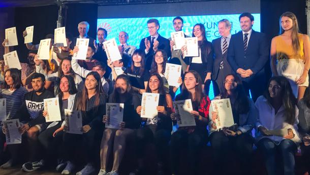 Feijóo anuncia la extensión del Carné Xove para las y los jóvenes de la diáspora, que podrán beneficiarse de sus ventajas en Galicia, España y Europa