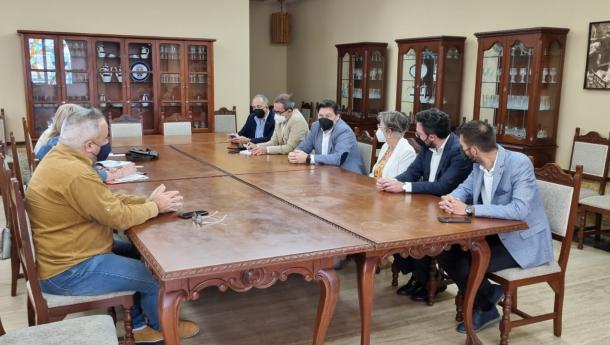 Rodríguez Miranda se reúne con el CRE de Venezuela para conocer su visión sobre la situación de la colectividad española a través de sus representantes