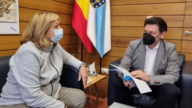 Emigración traslada a la Federación de Asociaciones Gallegas del Uruguay el compromiso de colaboración para la protección del patrimonio cultural de Casa de Galicia
