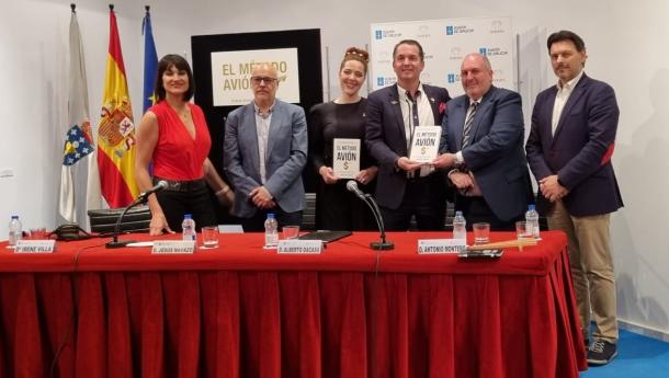 Miranda asiste a la presentación del libro “Él método Avión” que explica las claves del éxito de las y los gallegos residentes en México