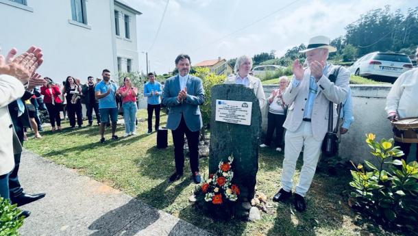 El escritor Vicente Peña, Rodriguez Miranda, Valentín Calvín (portavoz del PP de Ortigueira), Alfredo Dovale (alcalde de Mañón) y Juan Vicente Penabad (alcalde Ortigueira)