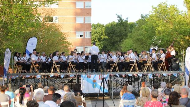 Las Fiestas del Santiago Apóstol del Centro Gallego en Vitoria-Gasteiz arrancan con la actuación de la Banda Unión Musical de Allariz
