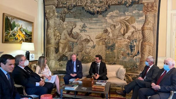 Miranda y el embajador de España en Uruguay acompañan el avance en el acuerdo para la profesionalización de la gestión del Hogar Español por parte de la mutua ‘La Española’