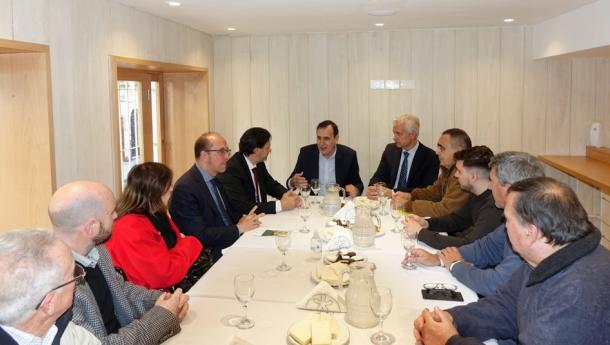 Emigración concedió ayudas para impulsar un centenar de actuaciones para la realización de Obras y Adquisición de Equipamientos de Entidades Gallegas del Exterior