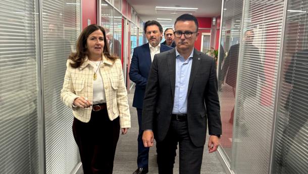 El conselleiro de Emprego, Comercio e Emigración destaca el compromiso de Ospaña en la promoción del bienestar social y sanitario de los gallegos residentes en Buenos Aires