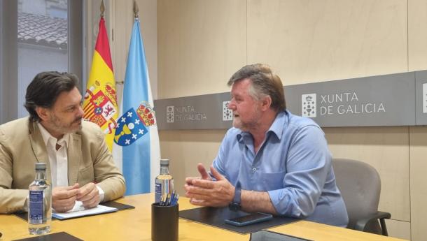 Miranda y Carlos Canosa, del Centro Galego de Lucerna, analizan la actividad de esta entidad en la promoción de la cultura gallega en Suíza