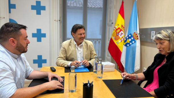 Miranda recibe a la presidenta del Lar Galego de Pamplona destacando nuevas oportunidades de colaboración cultural a las vísperas del 75º aniversario de la entidad