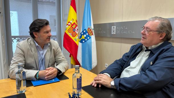 Miranda destaca la labor de la Asociación Española de Socorros Mutuos de Uruguay en la atención sanitaria a la comunidad gallega