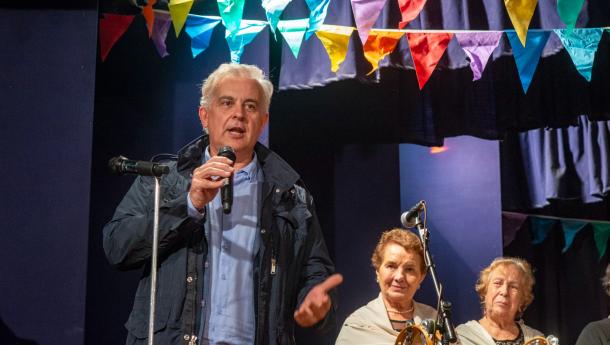 El Delegado de la Xunta en Argentina destaca la labor de las Cantareiras en la preservación de la tradición oral gallega durante los actos del Día das Letras Galegas en Buenos Aires