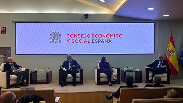 La Xunta reclama en Madrid más coordinación y recursos del Estado para mejorar la atención a la ciudadanía española en el exterior.