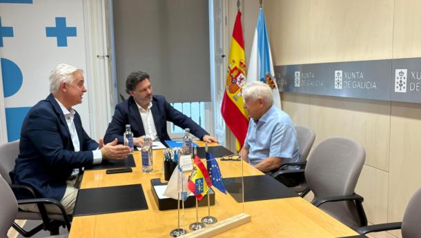 Miranda reúnese con Juan Alvite, figura relevante da colectividade española en Río de Xaneiro para reforzar os lazos coa comunidade galega.